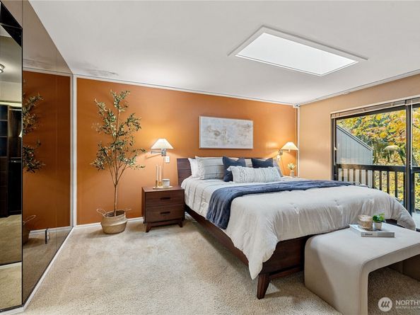 118 168th Avenue NE, Bellevue WA 98008