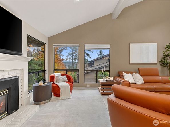 118 168th Avenue NE, Bellevue WA 98008