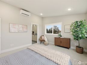 329 N 103rd Street, Seattle WA 98133