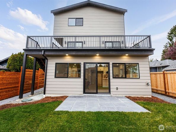 329 N 103rd Street, Seattle WA 98133