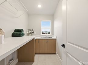 329 N 103rd Street, Seattle WA 98133