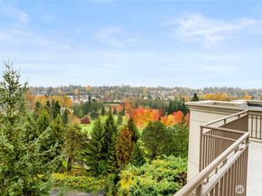 3221 SW Avalon Way 413, Seattle WA 98126