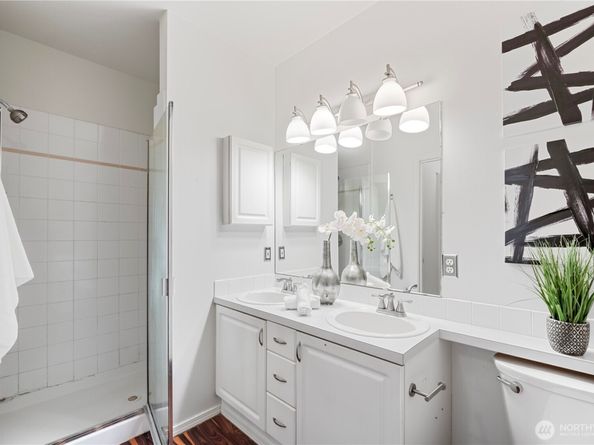 3221 SW Avalon Way 413, Seattle WA 98126