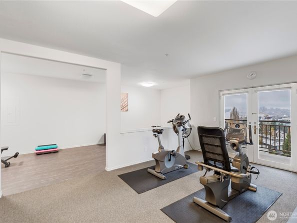 3221 SW Avalon Way 413, Seattle WA 98126