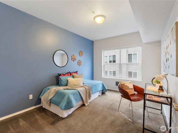 3221 SW Avalon Way 413, Seattle WA 98126
