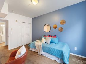 3221 SW Avalon Way 413, Seattle WA 98126