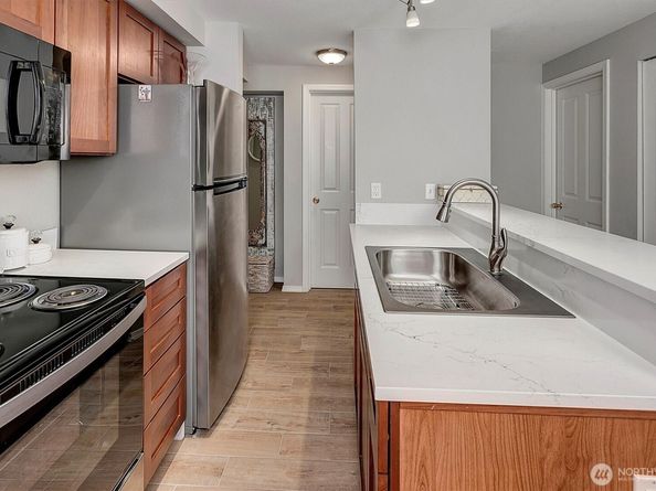 300 10th Avenue B205, Seattle WA 98122