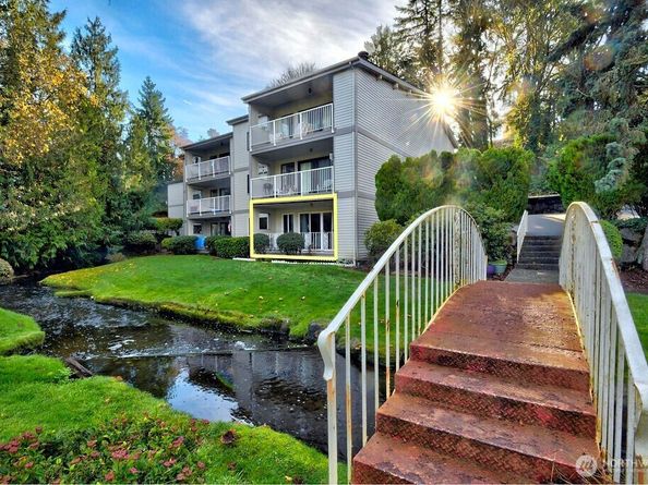 13045 15th Avenue NE, Seattle WA 98125