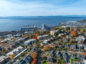 530 W Olympic Place 301, Seattle WA 98119