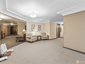 530 W Olympic Place 301, Seattle WA 98119