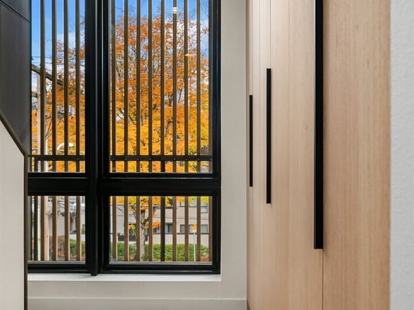 417 99th Avenue NE, Bellevue WA 98004