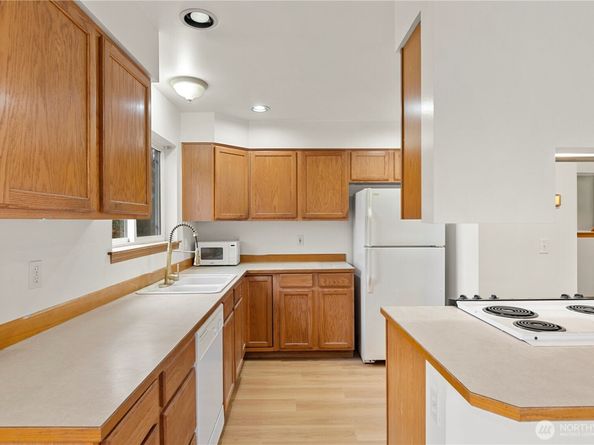 4733 Carlton Road, Everett WA 98203