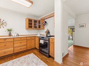 9619 SW 268th Street, Vashon WA 98070