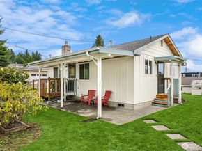 649 NE Sommerseth Street, Poulsbo WA 98370