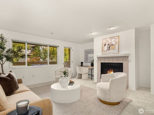 9320 NE Juanita Drive 1B, Kirkland WA 98034