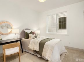 13131 NE 87th Lane, Kirkland WA 98033