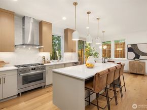 13131 NE 87th Lane, Kirkland WA 98033