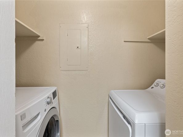 16817 Larch Way F206, Lynnwood WA 98037