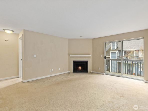 16817 Larch Way F206, Lynnwood WA 98037