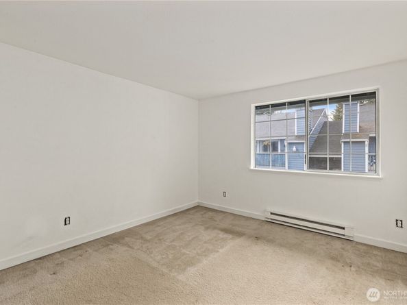 16817 Larch Way F206, Lynnwood WA 98037