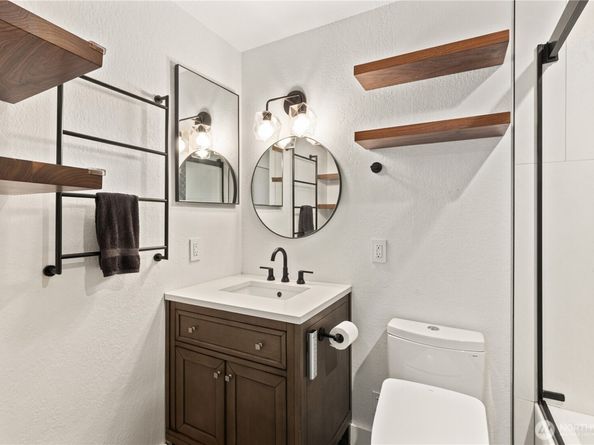 16817 Larch Way F206, Lynnwood WA 98037