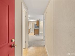 16817 Larch Way F206, Lynnwood WA 98037