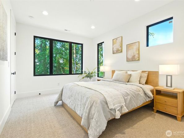 17720 SE 63rd Place, Bellevue WA 98006