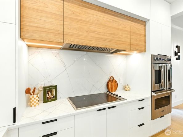 17720 SE 63rd Place, Bellevue WA 98006