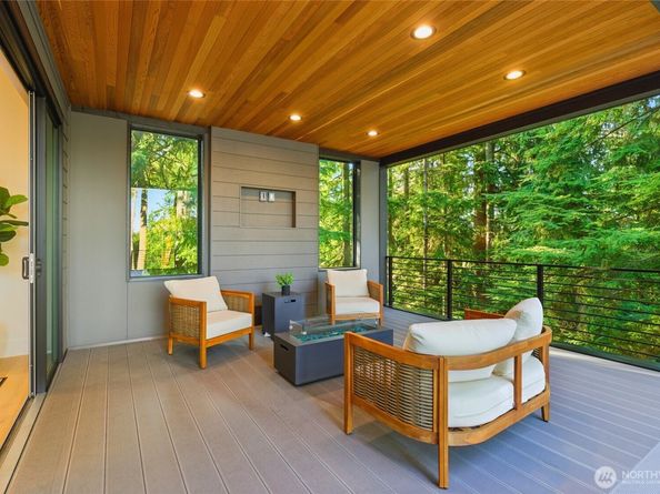 17720 SE 63rd Place, Bellevue WA 98006