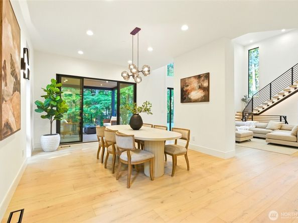 17720 SE 63rd Place, Bellevue WA 98006