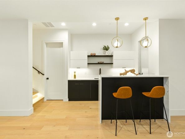 17720 SE 63rd Place, Bellevue WA 98006