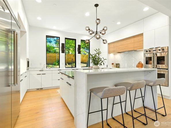 17720 SE 63rd Place, Bellevue WA 98006