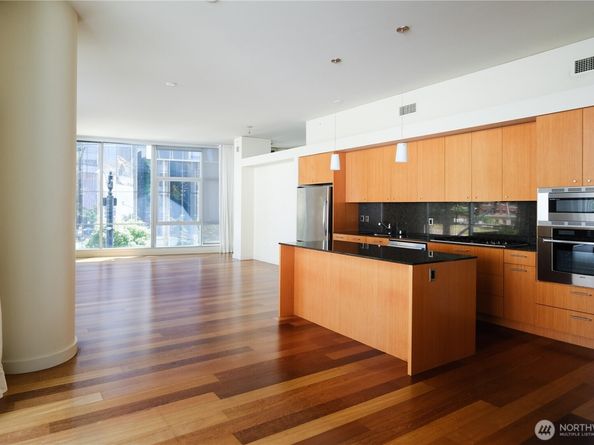 909 5th Avenue 204, Seattle WA 98164
