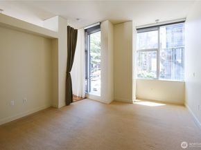 909 5th Avenue 204, Seattle WA 98164