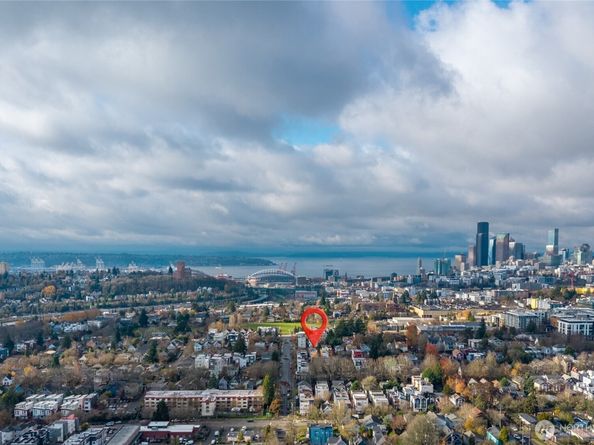 730 25th Avenue S, Seattle WA 98144
