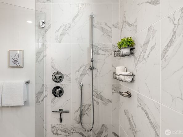 730 25th Avenue S, Seattle WA 98144