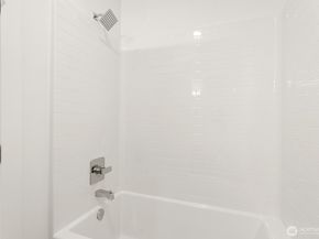 117 Wells Avenue S B, Renton WA 98057