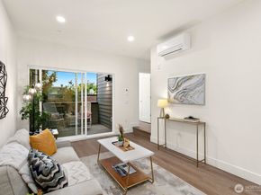 117 Wells Avenue S B, Renton WA 98057