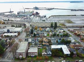 2620 Rucker Avenue, Everett WA 98201