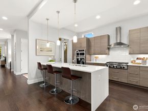 21955 SE 30th Place, Sammamish WA 98075