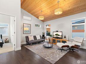 21955 SE 30th Place, Sammamish WA 98075