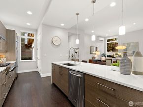 21955 SE 30th Place, Sammamish WA 98075