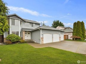 706 Bremerton Place NE, Renton WA 98059