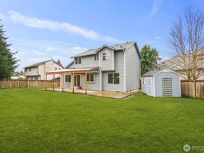 706 Bremerton Place NE, Renton WA 98059