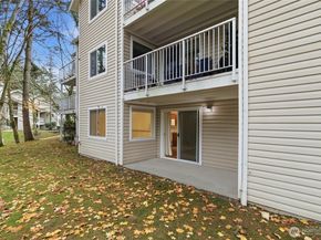 19230 Forest Park Drive NE C110, Seattle WA 98155