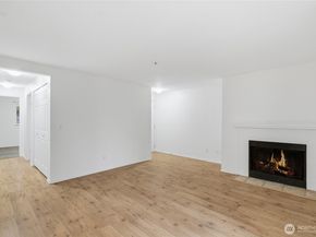 19230 Forest Park Drive NE C110, Seattle WA 98155