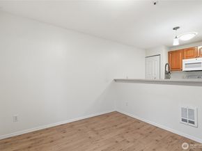 19230 Forest Park Drive NE C110, Seattle WA 98155