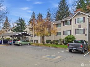 19230 Forest Park Drive NE C110, Seattle WA 98155