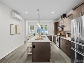 7629 NE 122nd Court 7, Kirkland WA 98034