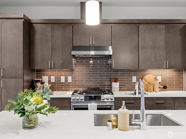 7629 NE 122nd Court 7, Kirkland WA 98034